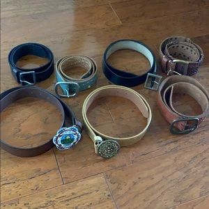 Bundle of belts - size xs/small